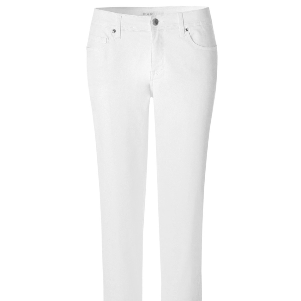 White jean ankle jeans